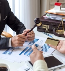 How to consolidate credit card debt? Finding the best credit card debt lawyer